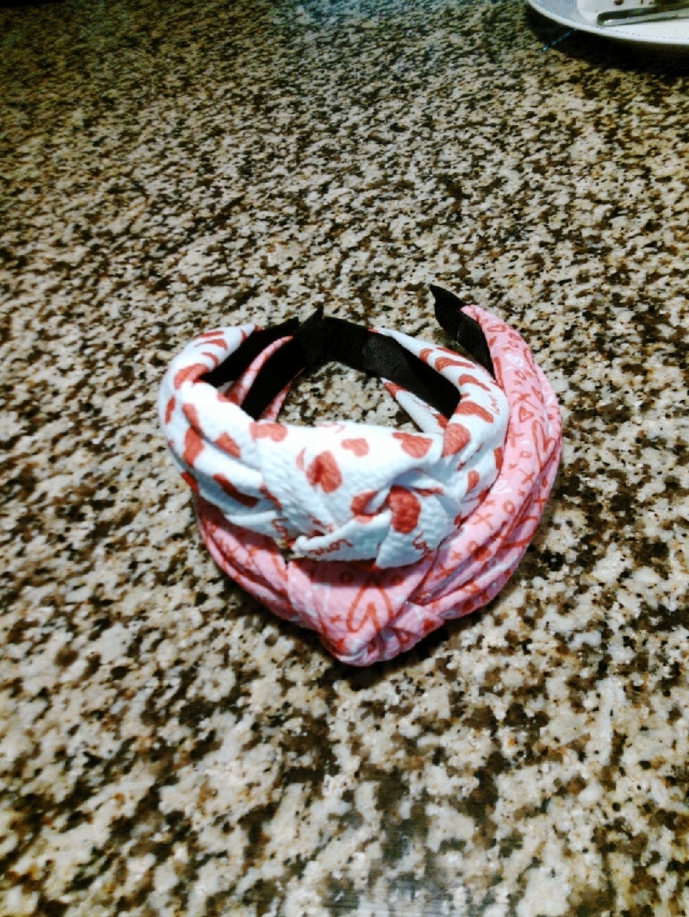 Pink and White Heart Patterned Knotted Headbands. NEW WITHOUT TAGS